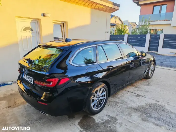 BMW Seria 5 G30/G31 [2017 - Prezent] 520d AT MHEV