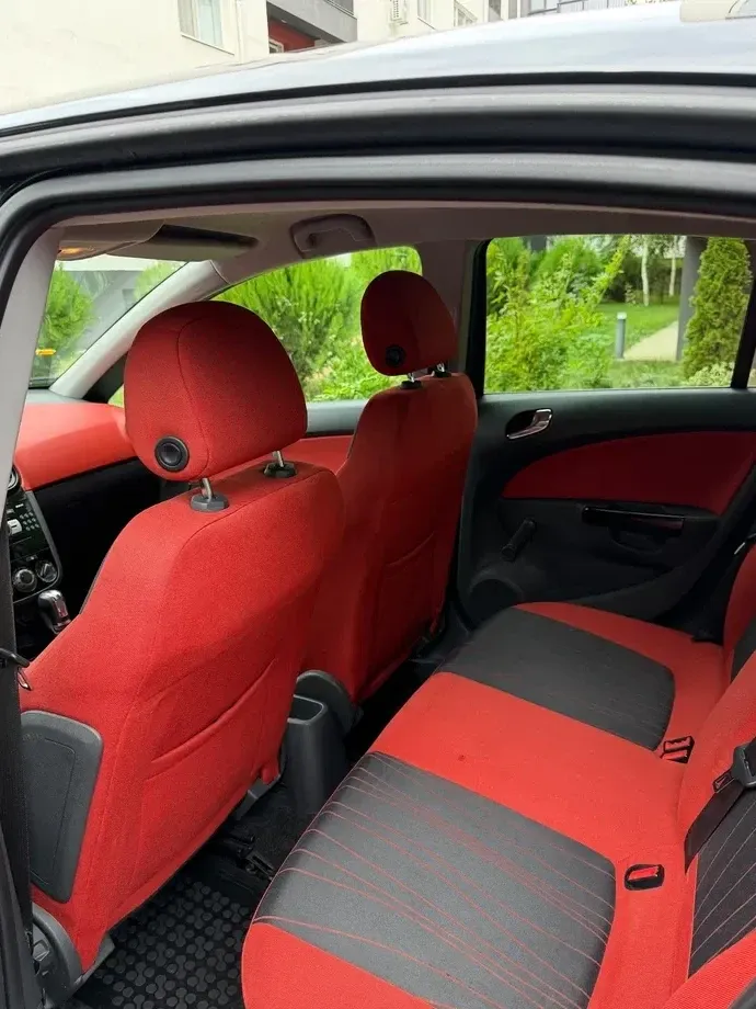 Opel Corsa D 1.4 16V Automatik Color Edition — imagine 6