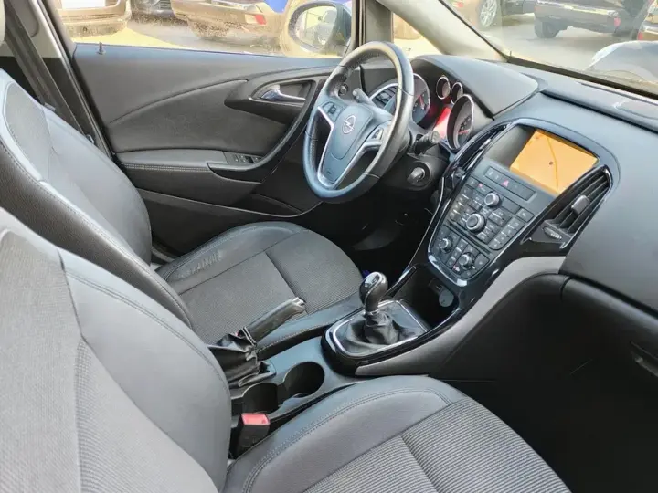 Opel Astra J 1.6 CDTI DPF ecoFLEX TourerStart/Stop Edition