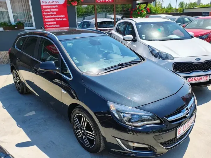 Opel Astra J 1.6 CDTI DPF ecoFLEX TourerStart/Stop Edition
