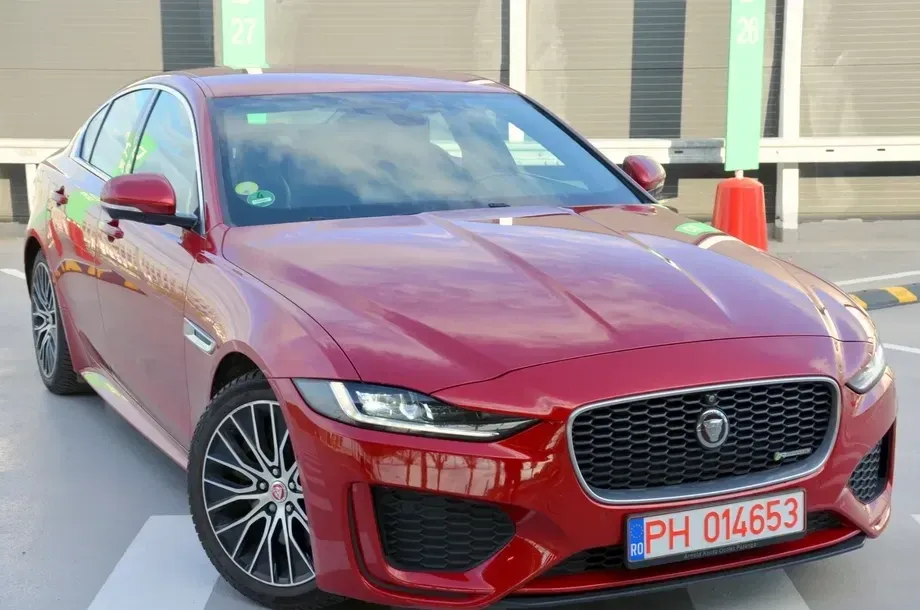 Jaguar XE D200 RWD MHEV R-Dynamic HSE — imagine 2