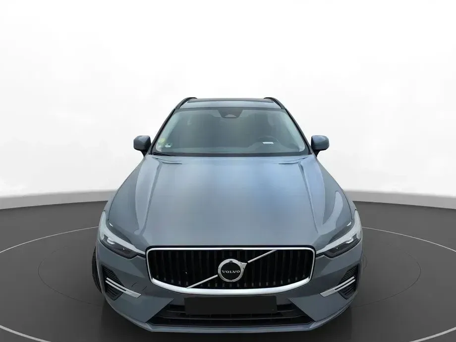 Volvo XC 60 II B4 MHEV Momentum Pro — imagine 2