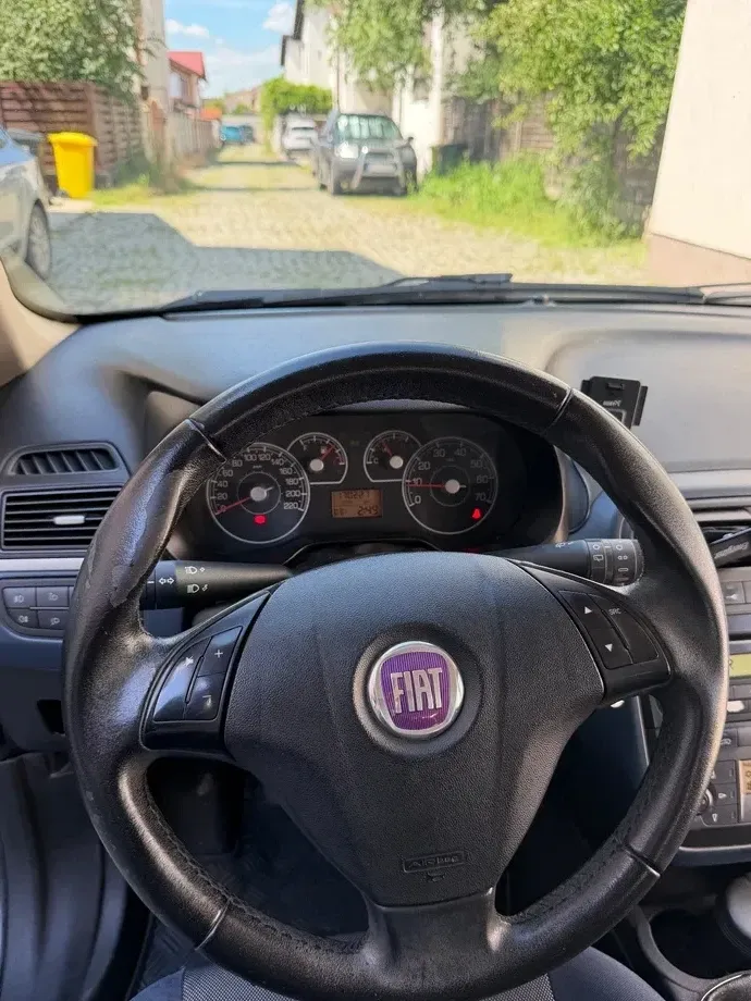 FIAT Punto — imagine 6