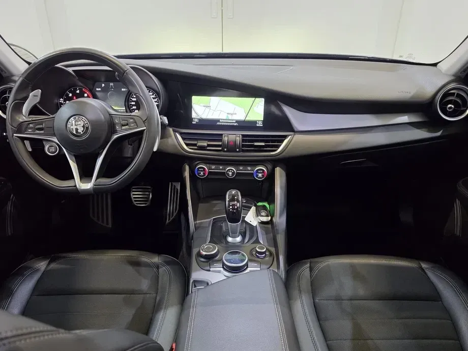 Alfa Romeo Giulia 2.2 JTDM Aut. — imagine 5