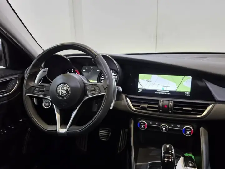 Alfa Romeo Giulia 2.2 JTDM Aut.