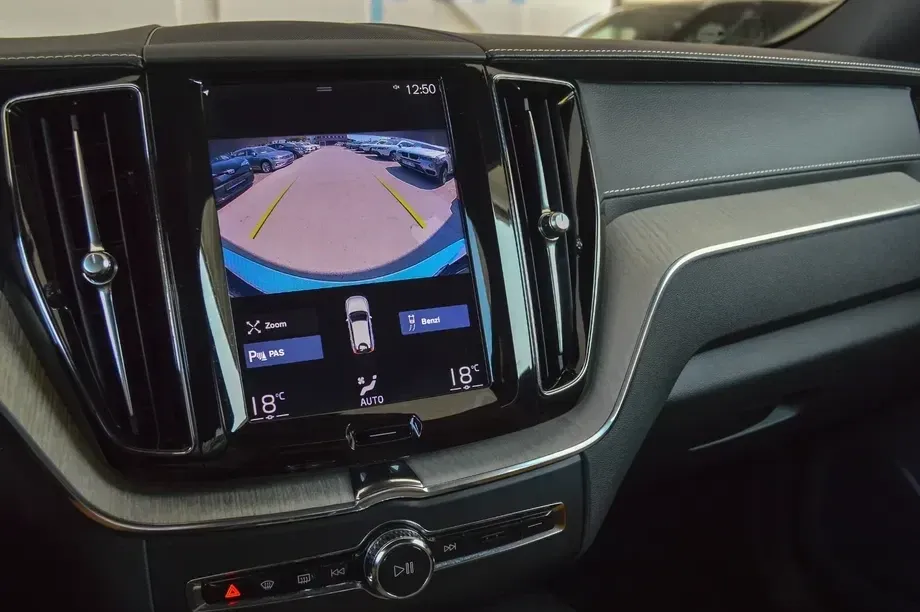 Volvo XC 60 II Recharge T8 Twin Engine eAWD Polestar Engineered — imagine 6