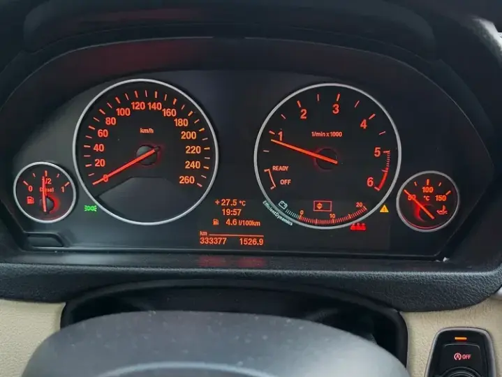 BMW Seria 3 318d