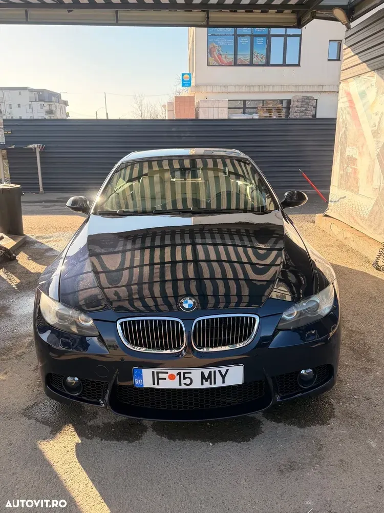 BMW Seria 3 E90/E91/E92/E93 [2005 - 2013] 320d — imagine 2