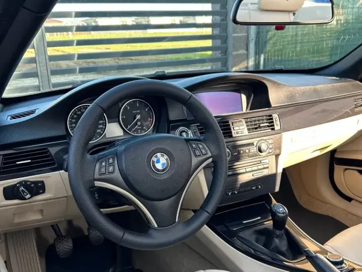 BMW Seria 3 E90/E91/E92/E93 [2005 - 2013] 320d