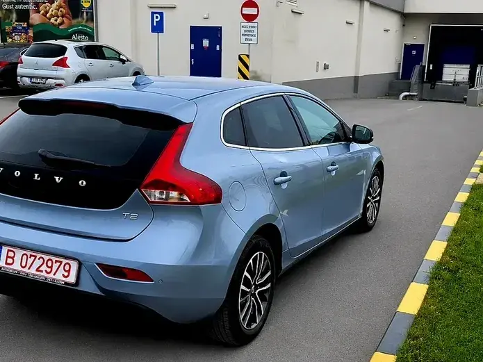 Volvo V40 T2 Aut. Inscription