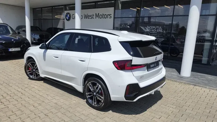 BMW X1 xDrive20d AT MHEV — imagine 3