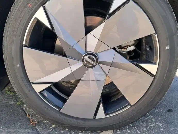 Nissan Ariya