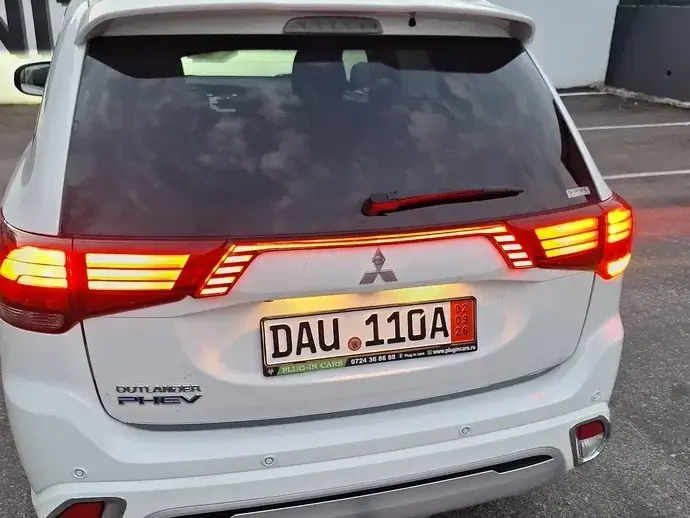 Mitsubishi Outlander IV 2.4 4WD