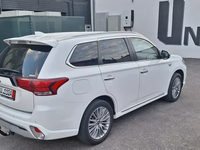 Mitsubishi Outlander IV 2.4 4WD