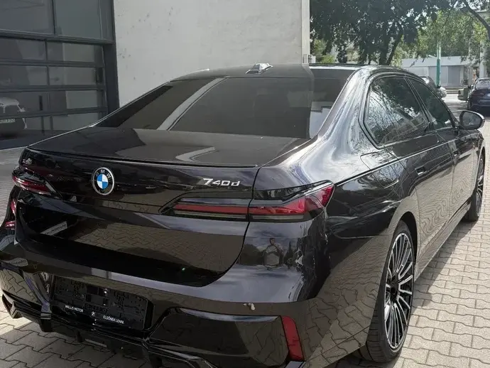 BMW Seria 7 740d xDrive MHEV