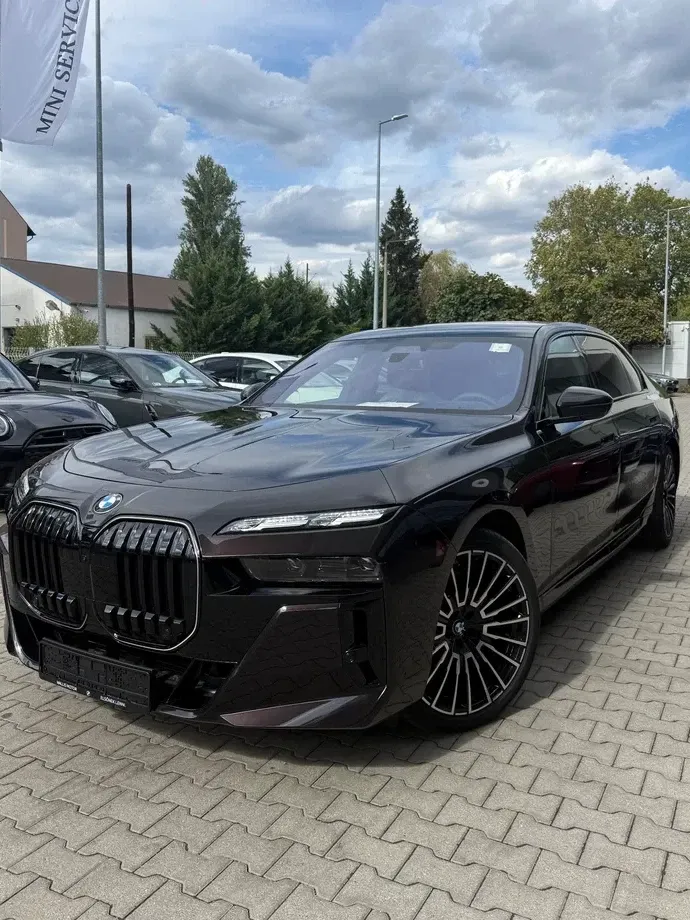 BMW Seria 7 740d xDrive MHEV — imagine 4