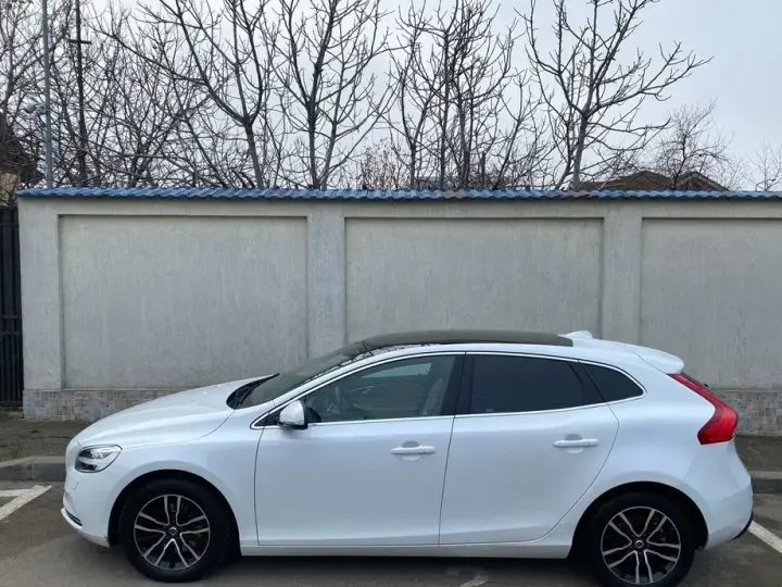 Volvo V40 II D3 Geartronic Inscription