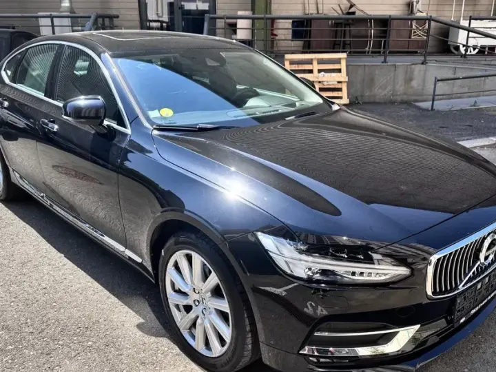 Volvo S90 D4 AWD Geartronic Inscription