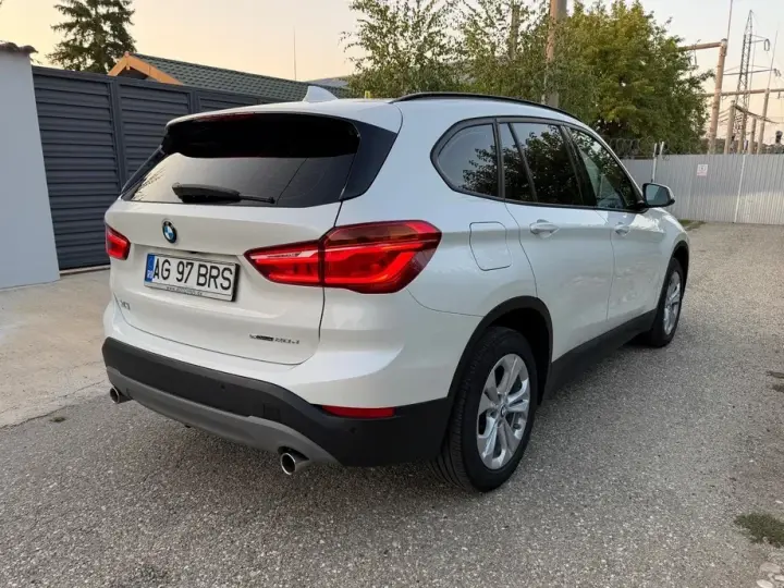 BMW X1 F48 sDrive20d AT