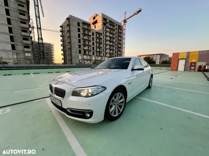 BMW Seria 5 F10/F11/F07 [2010 - 2017] 525d Aut. Luxury Line