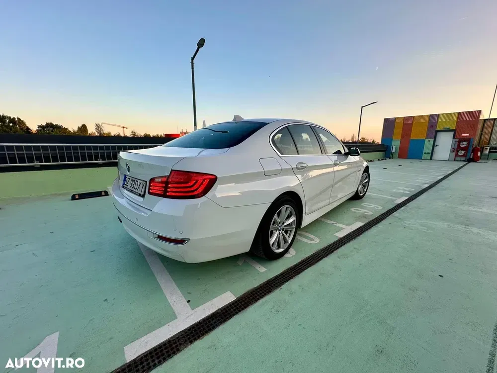 BMW Seria 5 F10/F11/F07 [2010 - 2017] 525d Aut. Luxury Line — imagine 4