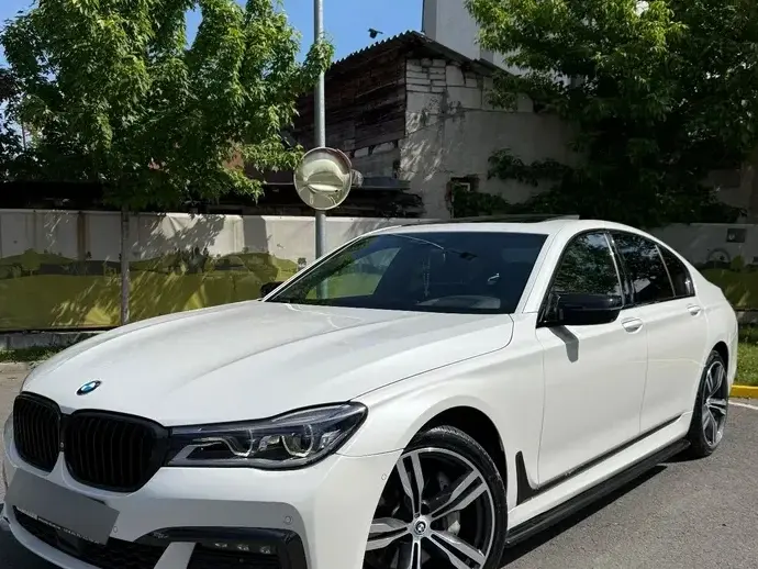 BMW Seria 7 G11/G12 740d xDrive