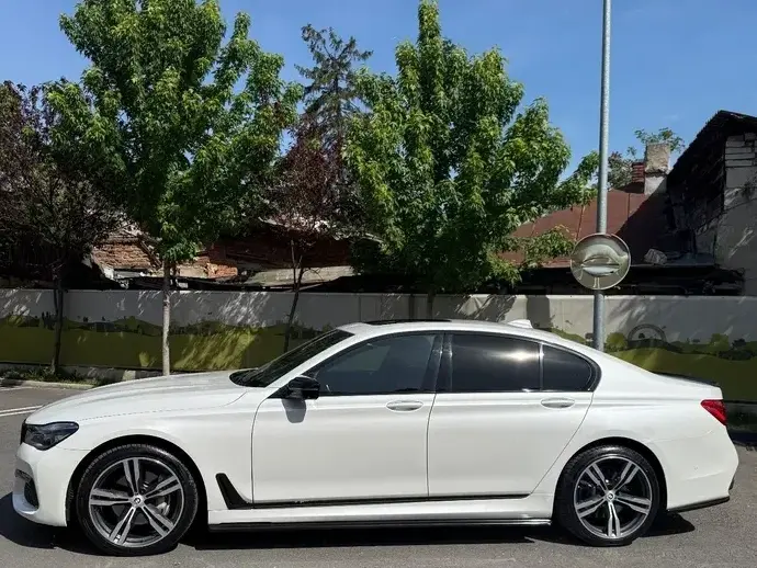 BMW Seria 7 G11/G12 740d xDrive