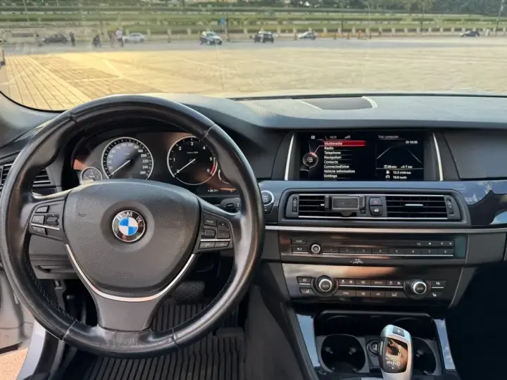 BMW Seria 5 530d AT