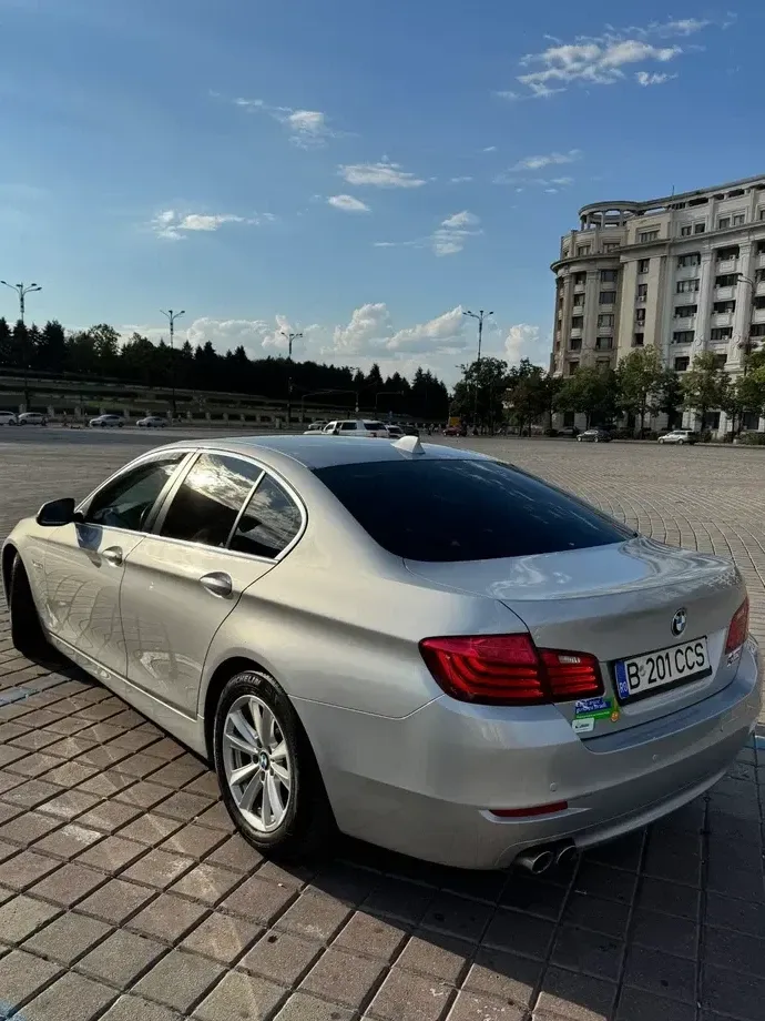 BMW Seria 5 530d AT — imagine 3