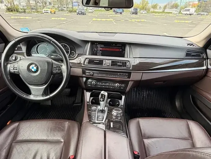 BMW Seria 5 F10/F11/F07 530d xDrive