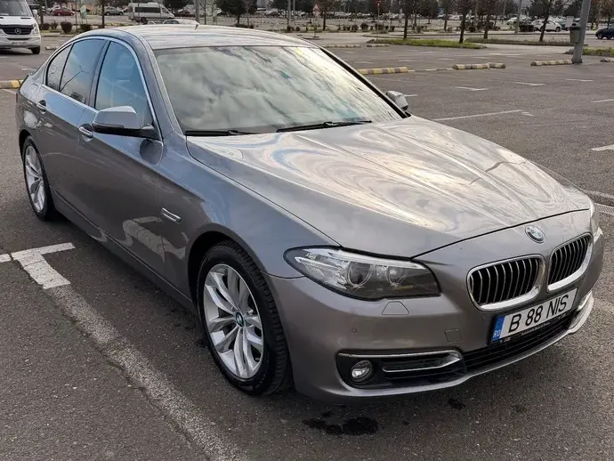BMW Seria 5 F10/F11/F07 530d xDrive