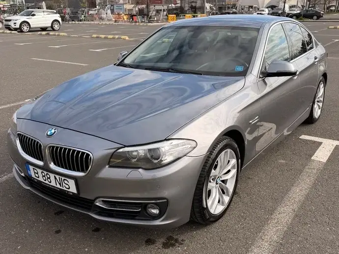 BMW Seria 5 F10/F11/F07 530d xDrive