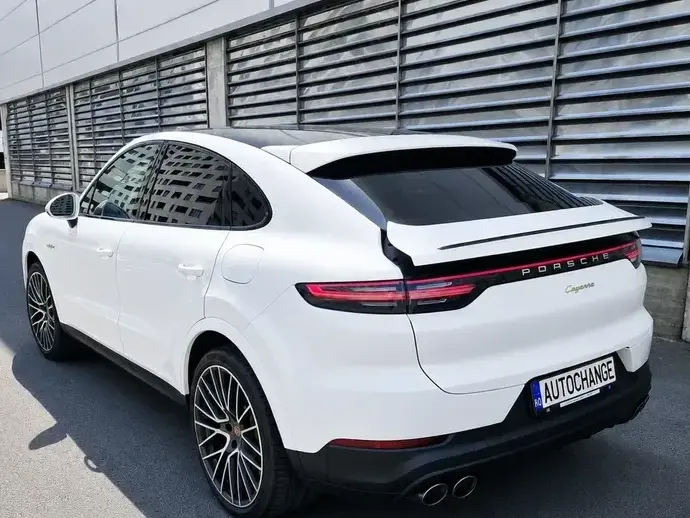 Porsche Cayenne Coupe E-Hybrid Tiptronic S