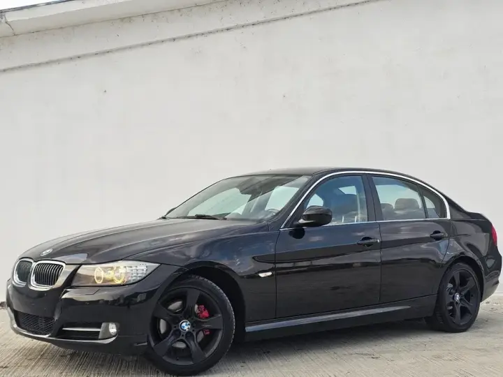 BMW Seria 3 E90/E91/E92/E93 320d DPF Aut. Edition Exclusive