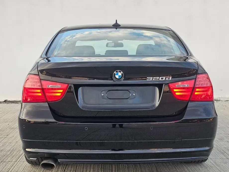 BMW Seria 3 E90/E91/E92/E93 320d DPF Aut. Edition Exclusive — imagine 5