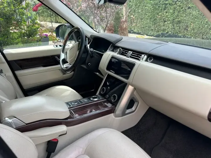 Land Rover Range Rover IV 3.0L SDV6 Autobiography
