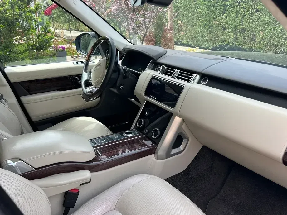 Land Rover Range Rover IV 3.0L SDV6 Autobiography — imagine 2