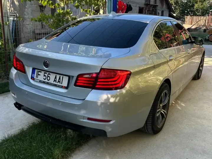 BMW Seria 5 F10/F11/F07 [2010 - 2017] 518d