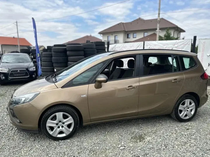 Opel Zafira Tourer 2.0 CDTI Active