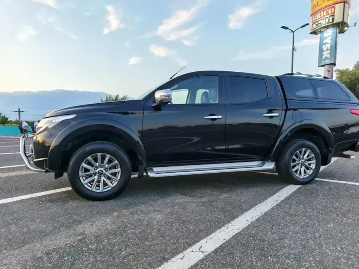 Mitsubishi L200
