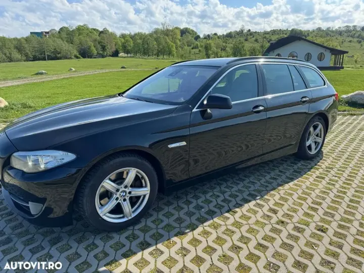 BMW Seria 5 F10/F11/F07 [2010 - 2017] 525d xDrive AT