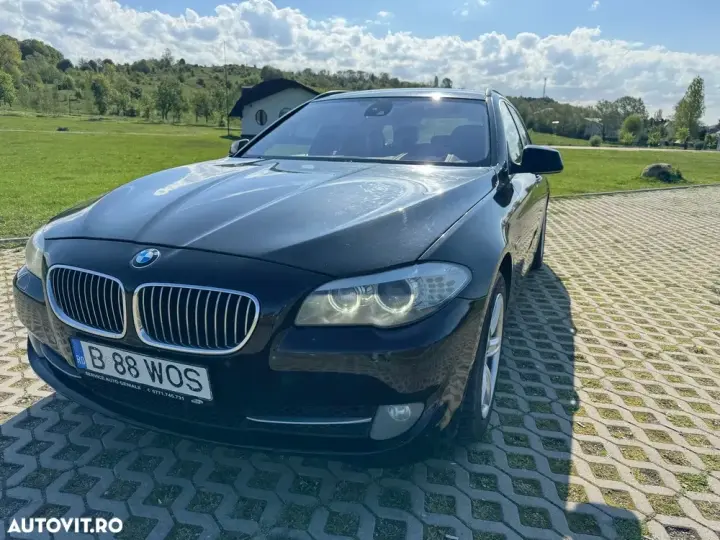 BMW Seria 5 F10/F11/F07 [2010 - 2017] 525d xDrive AT
