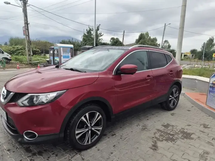 Nissan Qashqai II 1.5 DCI TEKNA