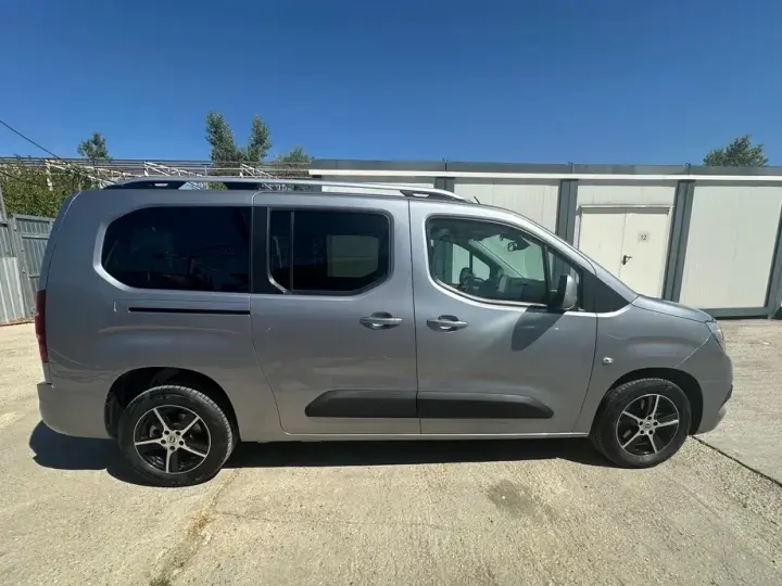 Opel Combo 1.5 L2H1 Start/Stop Edition XL sarcina utila marita