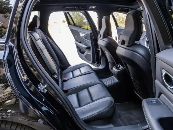 Volvo V60 II T8 AWD Recharge Geartronic RDesign