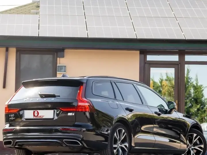 Volvo V60 II T8 AWD Recharge Geartronic RDesign