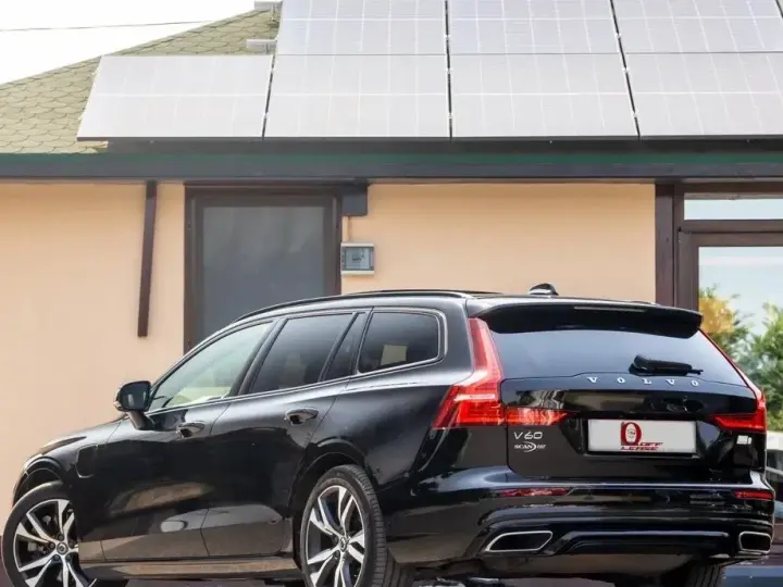 Volvo V60 II T8 AWD Recharge Geartronic RDesign