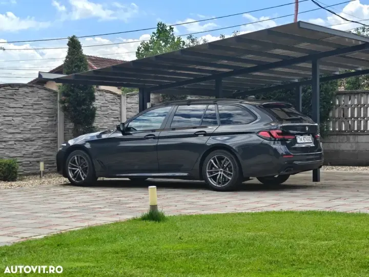 BMW Seria 5 G30/G31 [2017 - Prezent] 520d AT MHEV