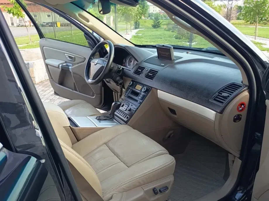 Volvo XC 90 — imagine 6