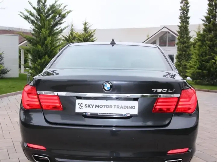BMW Seria 7 F01/F02 750Li Aut.
